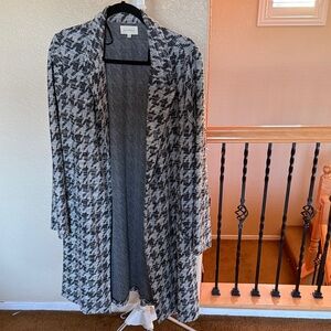 Black and White Houndstooth Coat/Duster